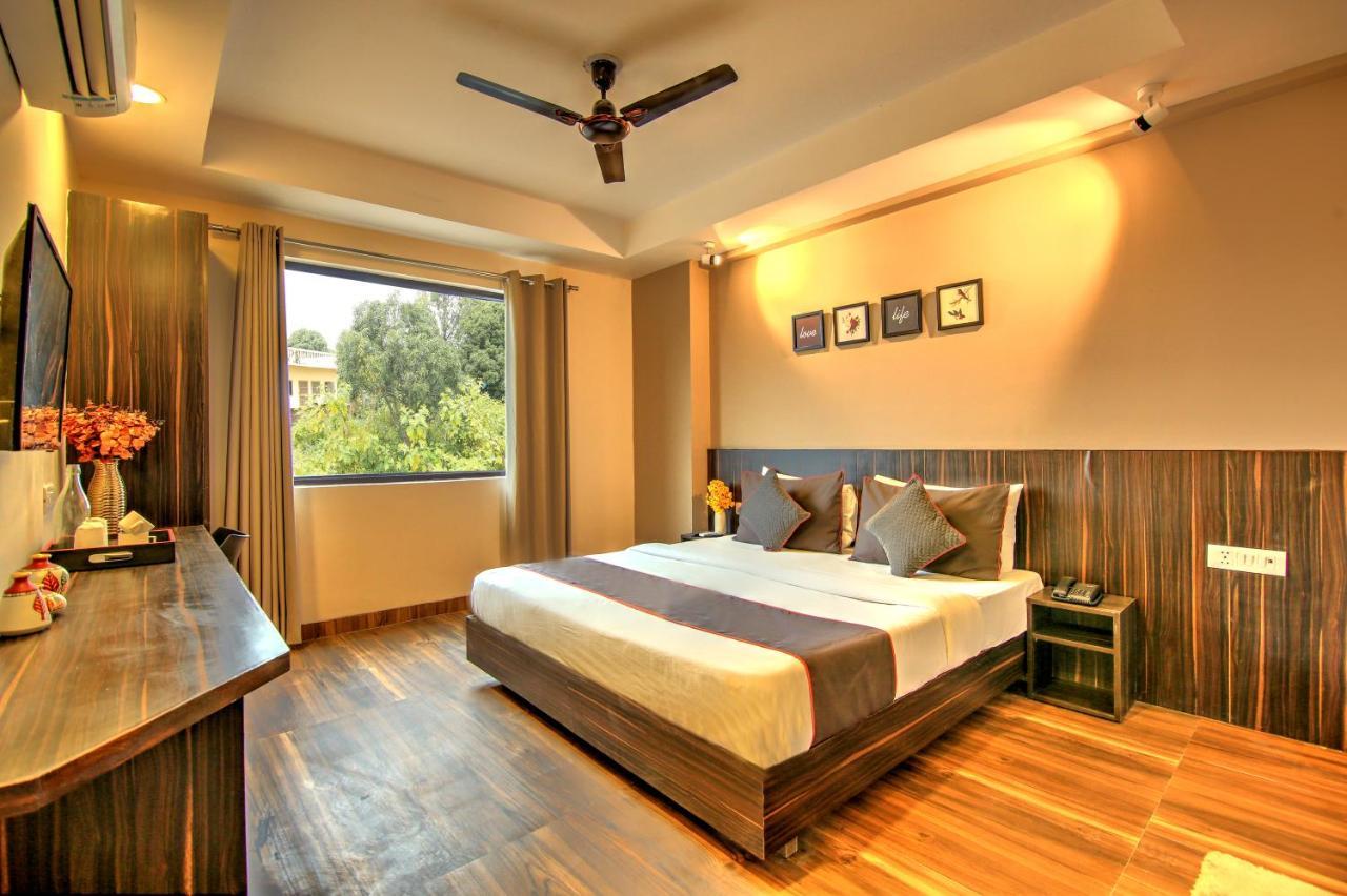 Artisan Rooms Nowe Delhi Zewnętrze zdjęcie