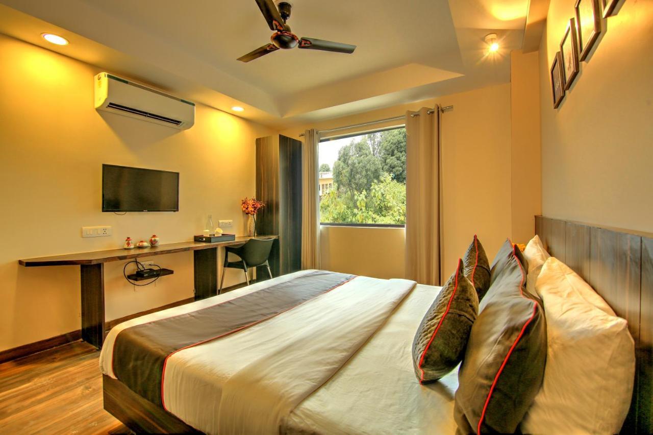 Artisan Rooms Nowe Delhi Zewnętrze zdjęcie